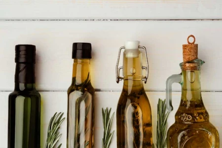 How to store homemade oil to keep it fresh?