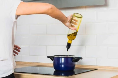 Which Oil for Which Dish? A Guide to Homemade Cold-Pressed Oils